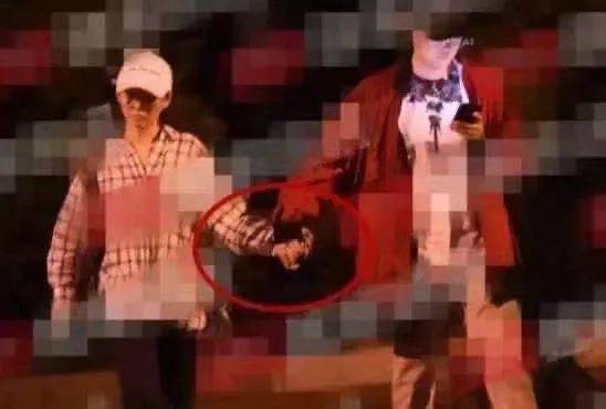 陈秋莳|原创张靓颖和前任离婚后，新男友就迫不及待宣誓主权了？