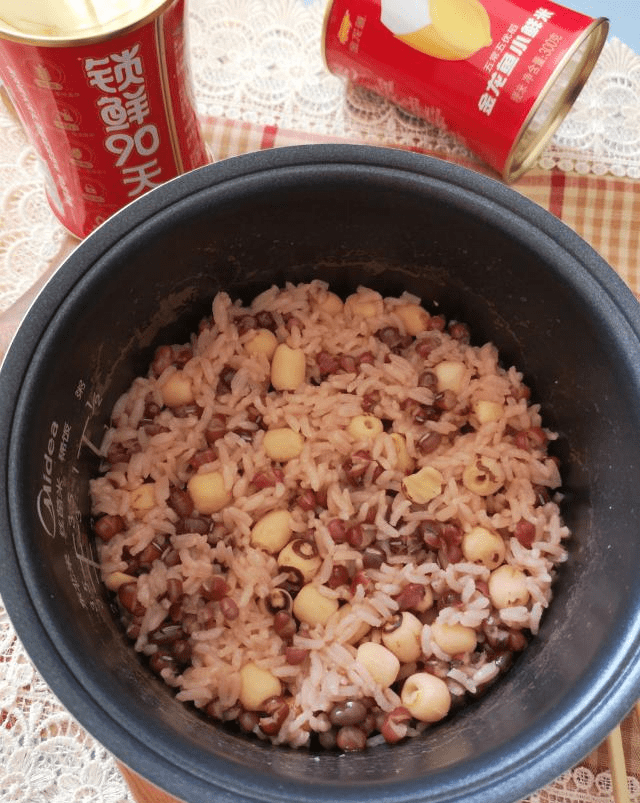 米饭加什么补血 31a436ba599e42479d2d8eb2b74c2f81.png