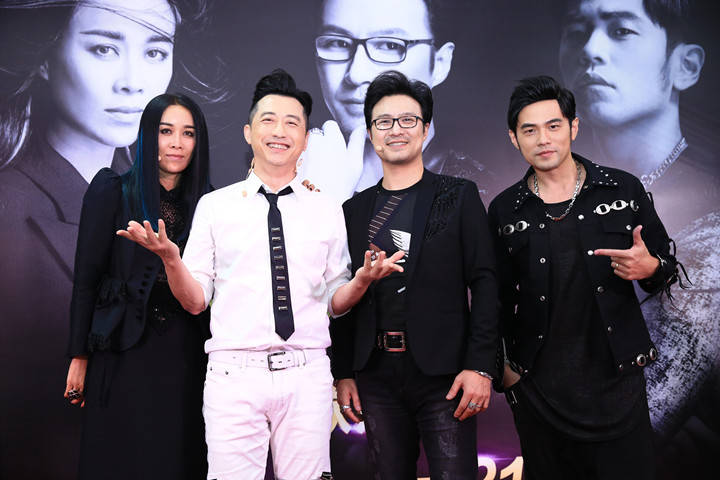 中国好声音第一季导师抢人环节 90ea05283c1b44a6b4febeefc75ce6e1.jpeg