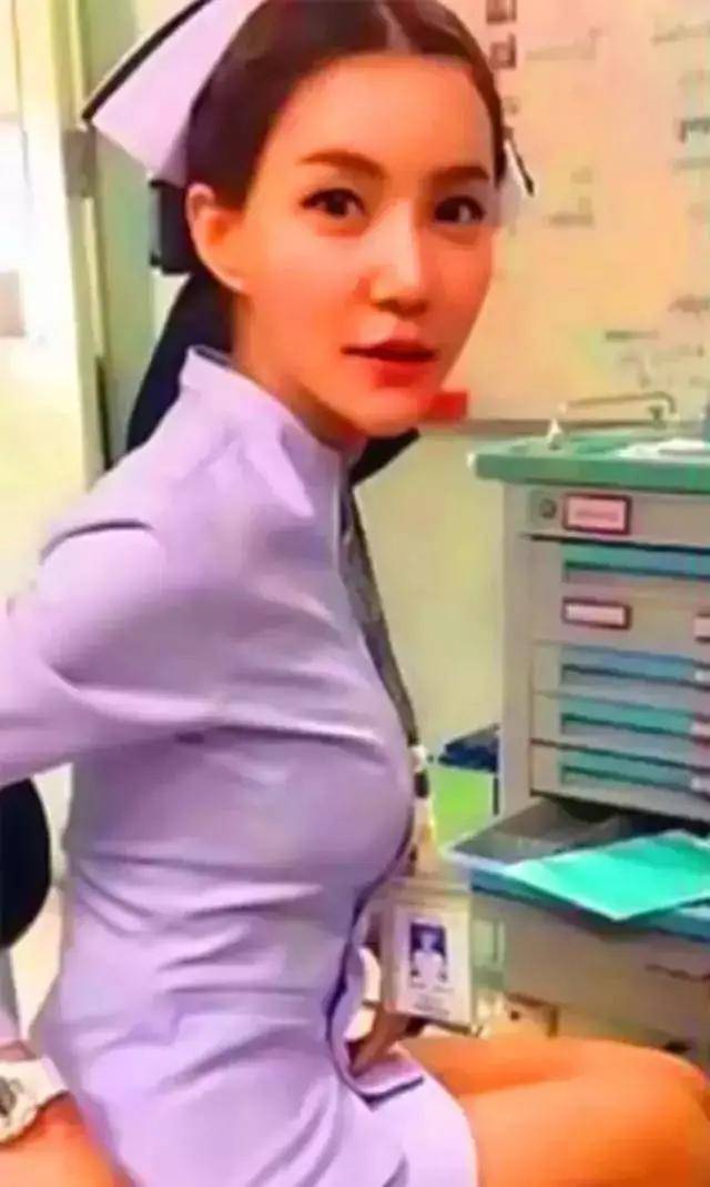 宫斗|原创泰王余情未了？亲迎被废的贵妃还朝，诗妮娜能否成为宫斗冠军？