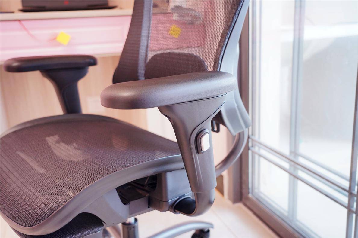 时候|网易严选人体工学转椅，让你告别久坐酸痛，保护你的腰和颈椎！