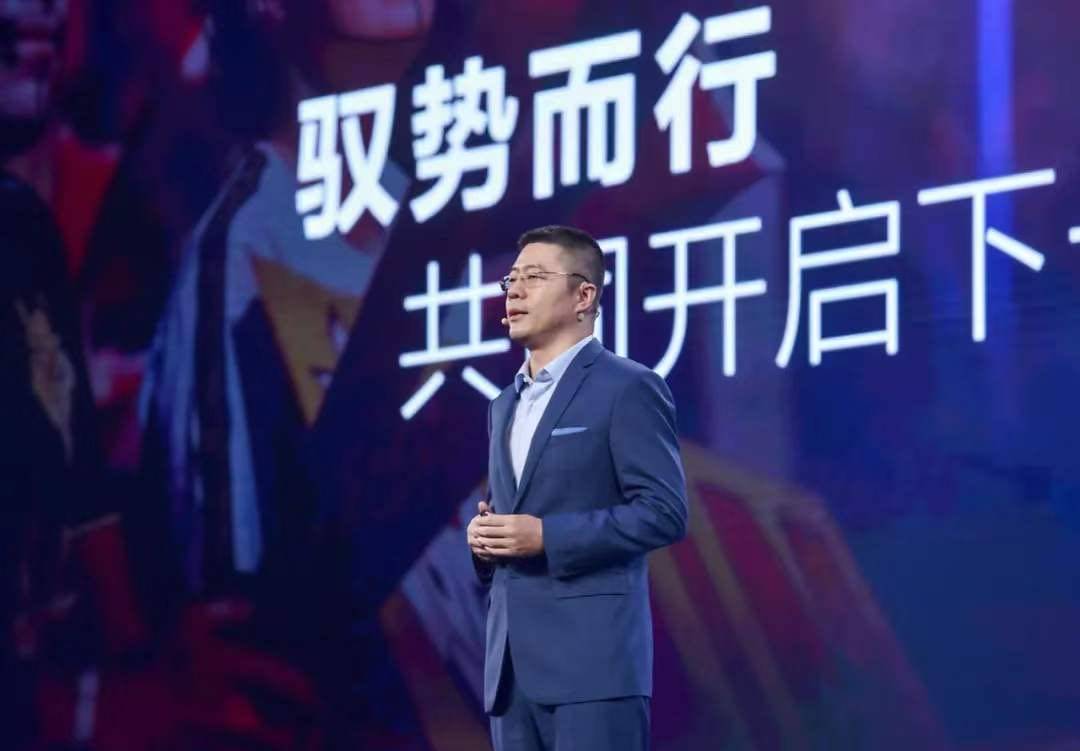 始于情怀忠于内容《八佰》是一场全行业的集体接力