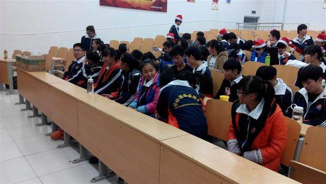 高中|初中毕业后是上高中还是技校？这5点差别明显，你可要考虑清楚