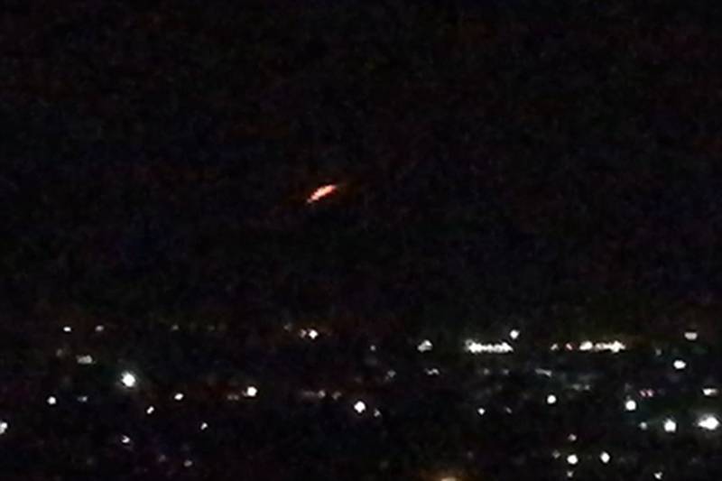 灯下黑是什么东西 8f8e3223be804cc985eec7efd62b6895.jpeg