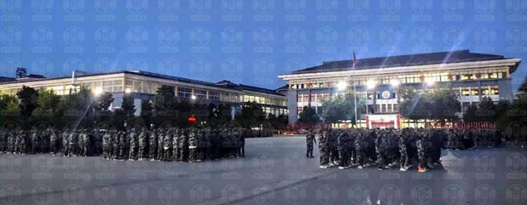 消息资讯|磨意志 铸品格 展新貌——邓州市翰林实验学校举行2020级高一新生军训汇演