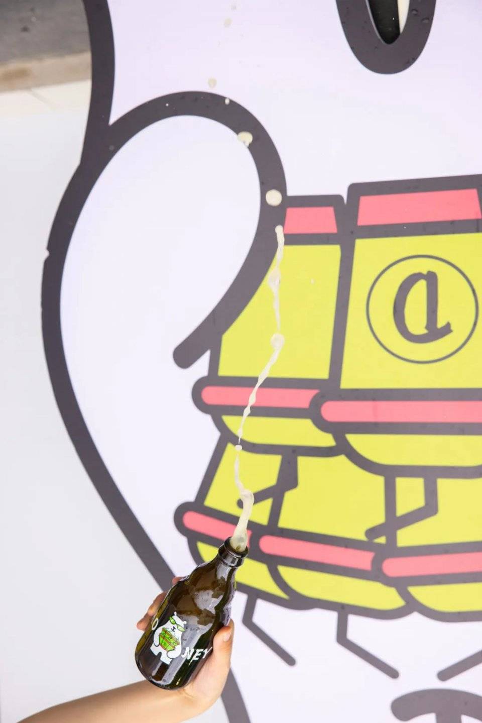 入口|什么明星开的店啊！刚开业竟然几万人都喝过？