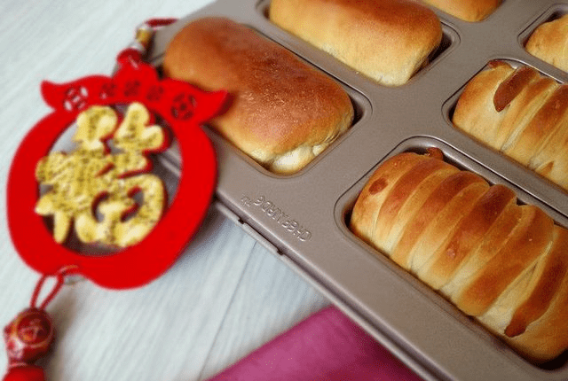 自己怎么做面包呢 a95bce44d922439f807f5d8cc95c3928.png