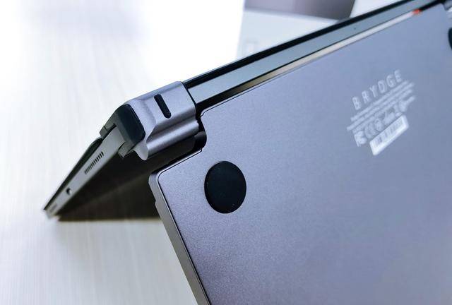 Pro|Brydge Pro+蓝牙触控键盘体验：让iPad Pro买后生产力