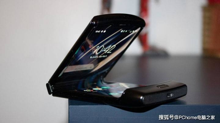 Moto|翻盖折叠屏5G时代再出发 新Moto Razr9月10日发布