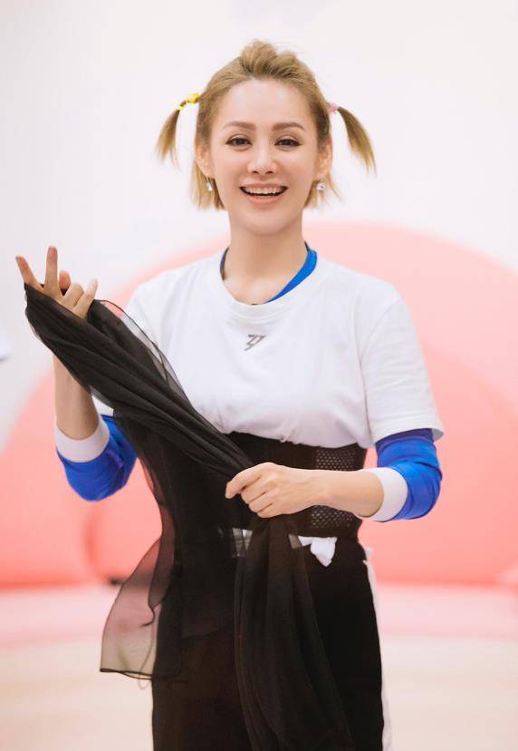 舞台|原创宁静：我就是冲C位来的，我不想遮遮掩掩！