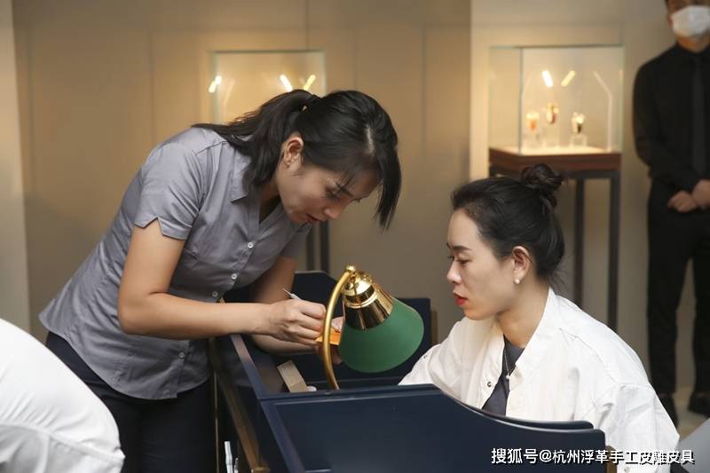 ����ͻ��Ž������վԲ�����,һ���ǳ��������Ե�ů���