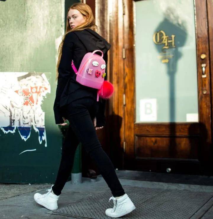 Coach|杨紫为代言Coach减重10斤?可品牌做公益也没法洗白辱华的事实...