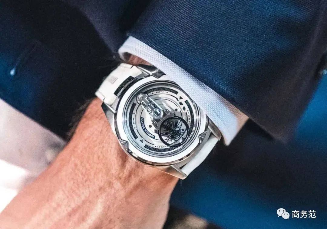 什么|30岁男人戴什么表，高级、实用有档次？
