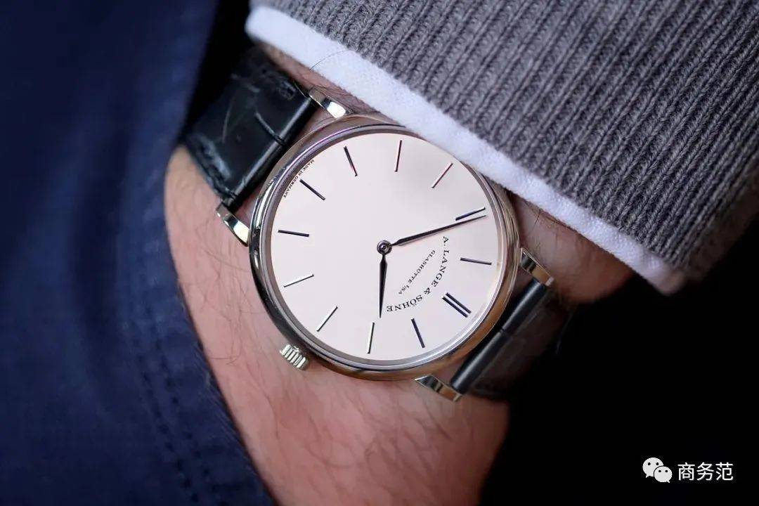 什么|30岁男人戴什么表，高级、实用有档次？