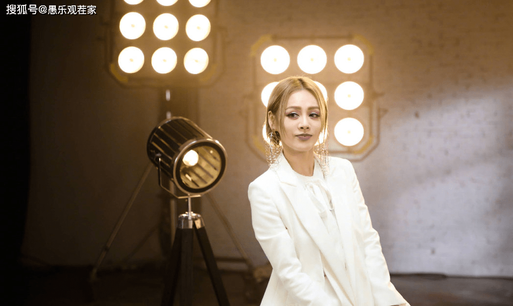 姐姐|原创宁静喊话拿第一不想成团，拒与二组张雨绮等四人同框，气氛太尴尬