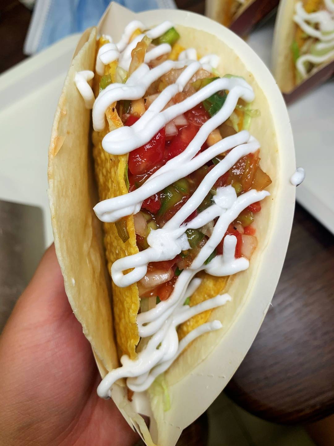 Taco|长春桂林路taco美女老板说：穿23号球衣的詹皇粉白给玉米片