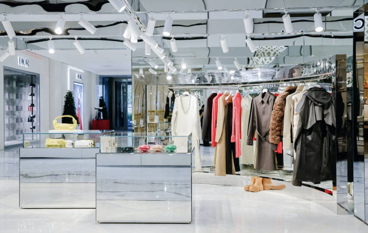 Bottega|“人间种草机”童瑶，手里的包包太飒了！