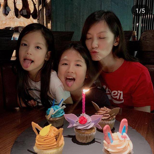 女星林熙蕾晒泳衣照不似二孩妈妈，坐享私人泳
