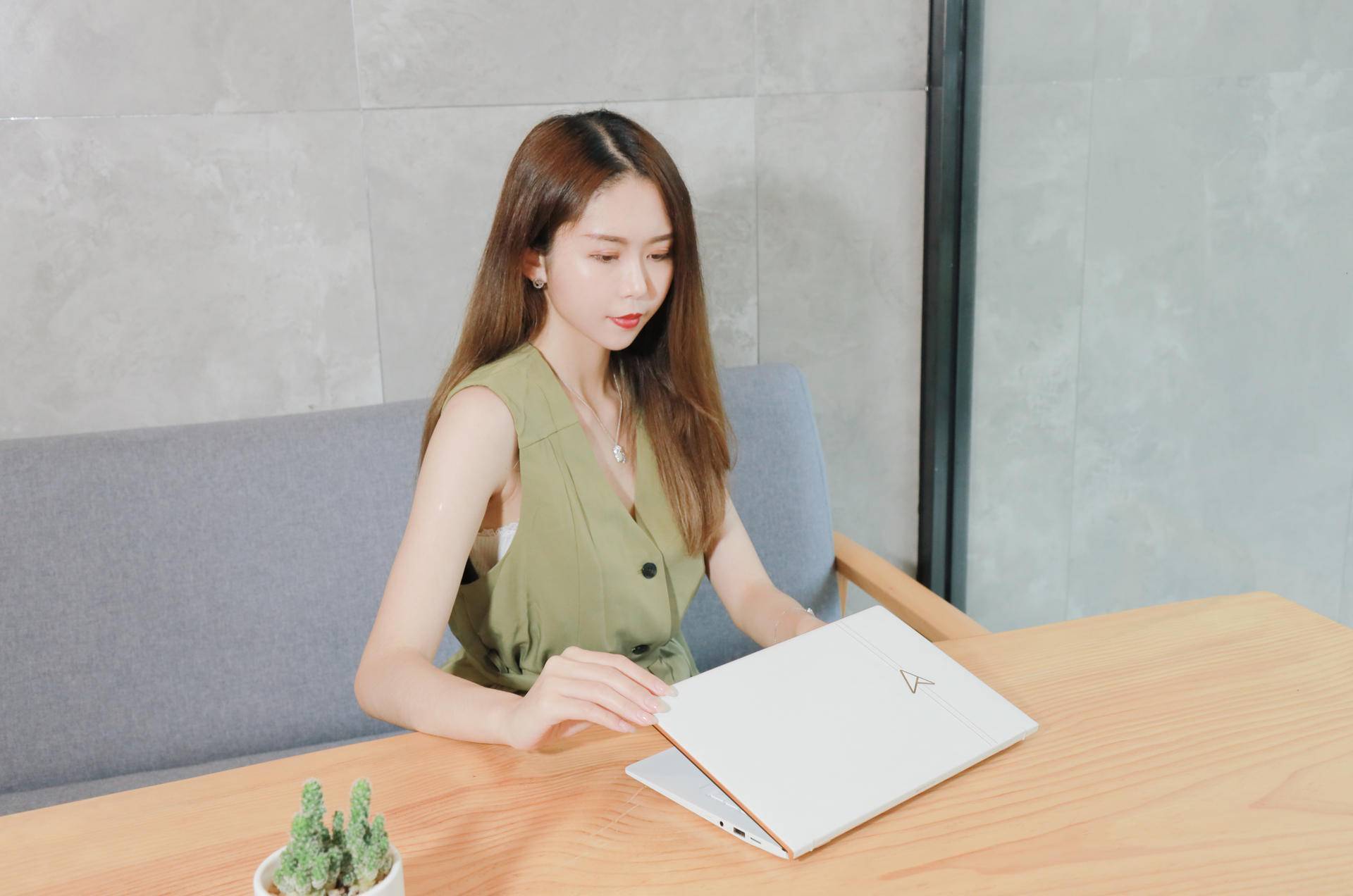 笔记本|在家也能保持优雅精致，华硕ARTONE从内到外展现独特气质