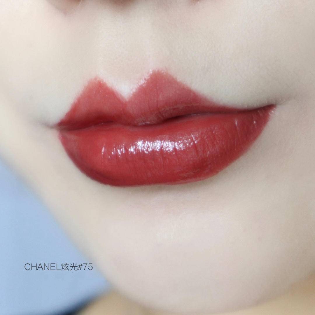 枫色|在这个慵懒限定的季节，将秋天的枫色抹在唇上