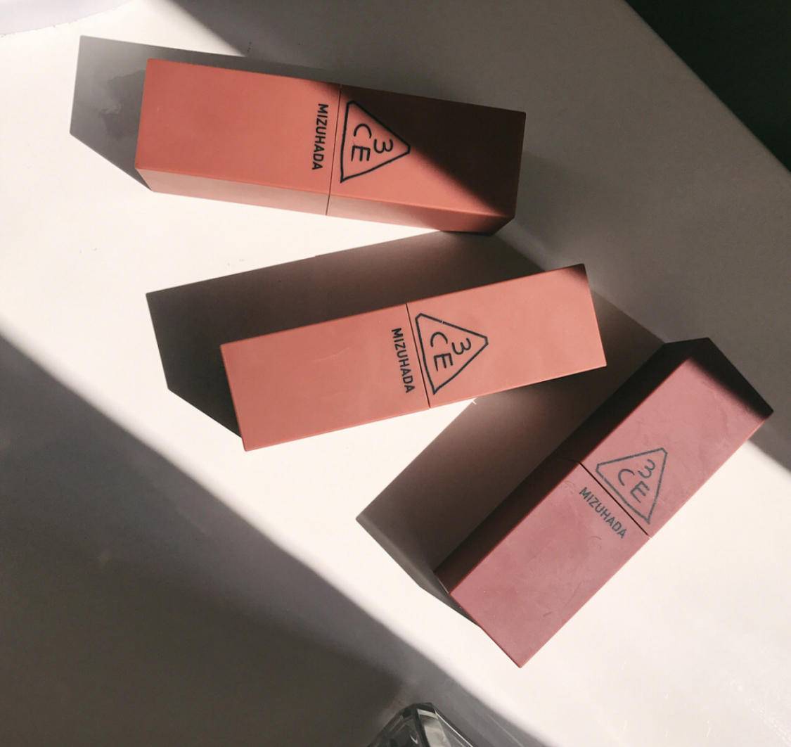 枫色|在这个慵懒限定的季节，将秋天的枫色抹在唇上