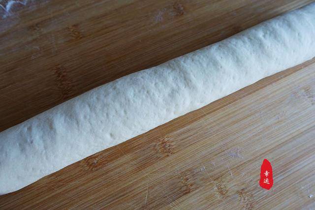 风车|蒸出来的花式馒头，像个风车又像是一朵花用一个紫薯