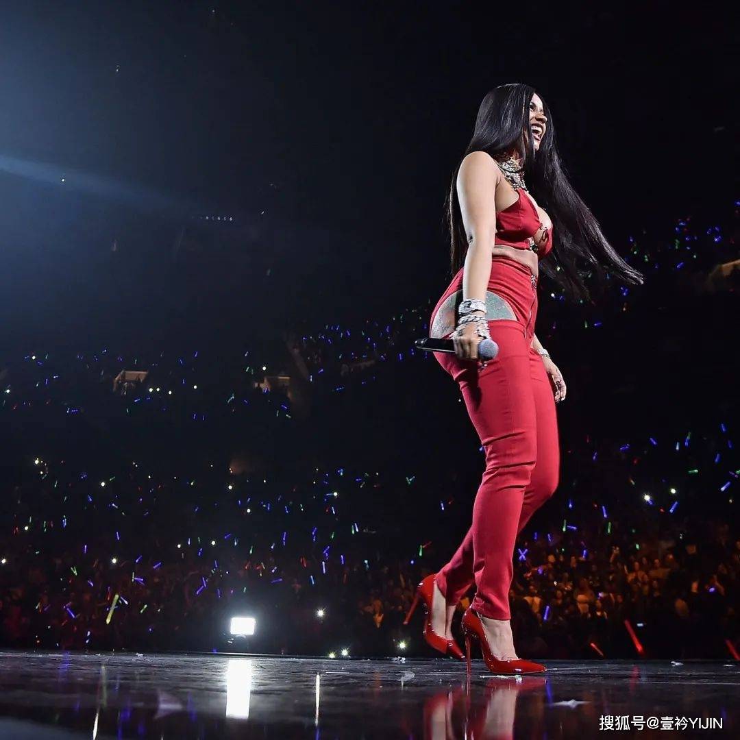 来源|不会打鸣的脱衣舞娘不是好Rapper!卡老师的入党申请书我们已经收到了,Skrr~