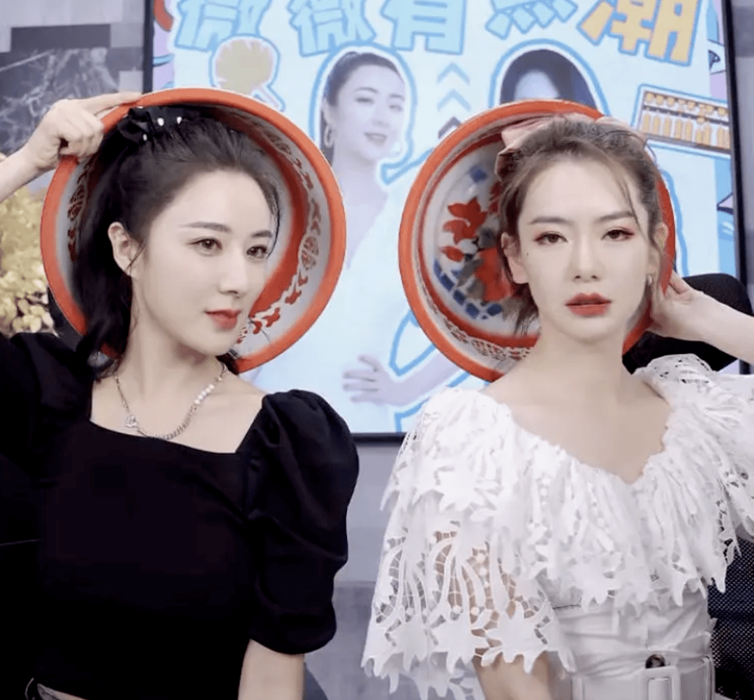 皮相|景甜在直播间美出新高度，张天爱却原形毕露、无力回天，美貌厮杀太残酷