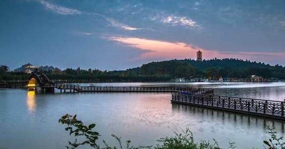 亳州的gdp是多_亳州花戏楼图片