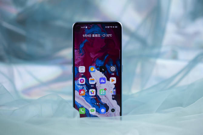 视频|realme真我X7测评：最便宜的65W超级闪充手机