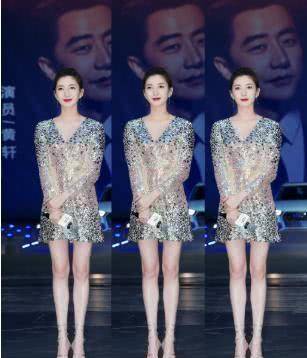 热巴|穿性感衣服?宋祖儿频繁捂胸,江疏影捂腿,看到热巴脱外套太美了