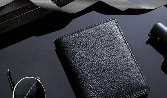 怎么翻开包 6a323d89eb524461b2b12e7f77095afc.jpeg