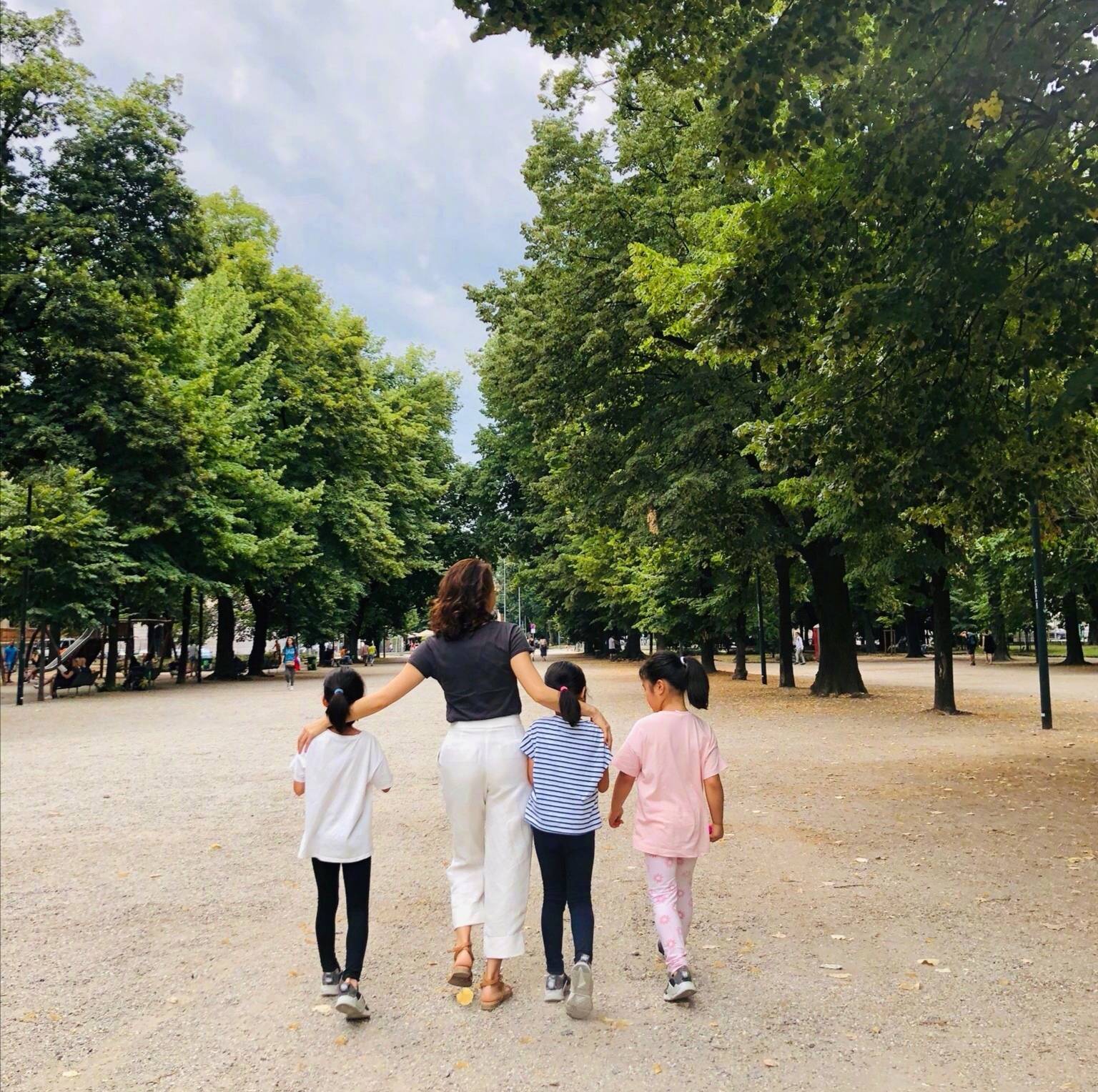 郑伊健|原创林晓峰宣布离婚，陈小春生二胎，《古惑仔》中年后情路冷暖两重天