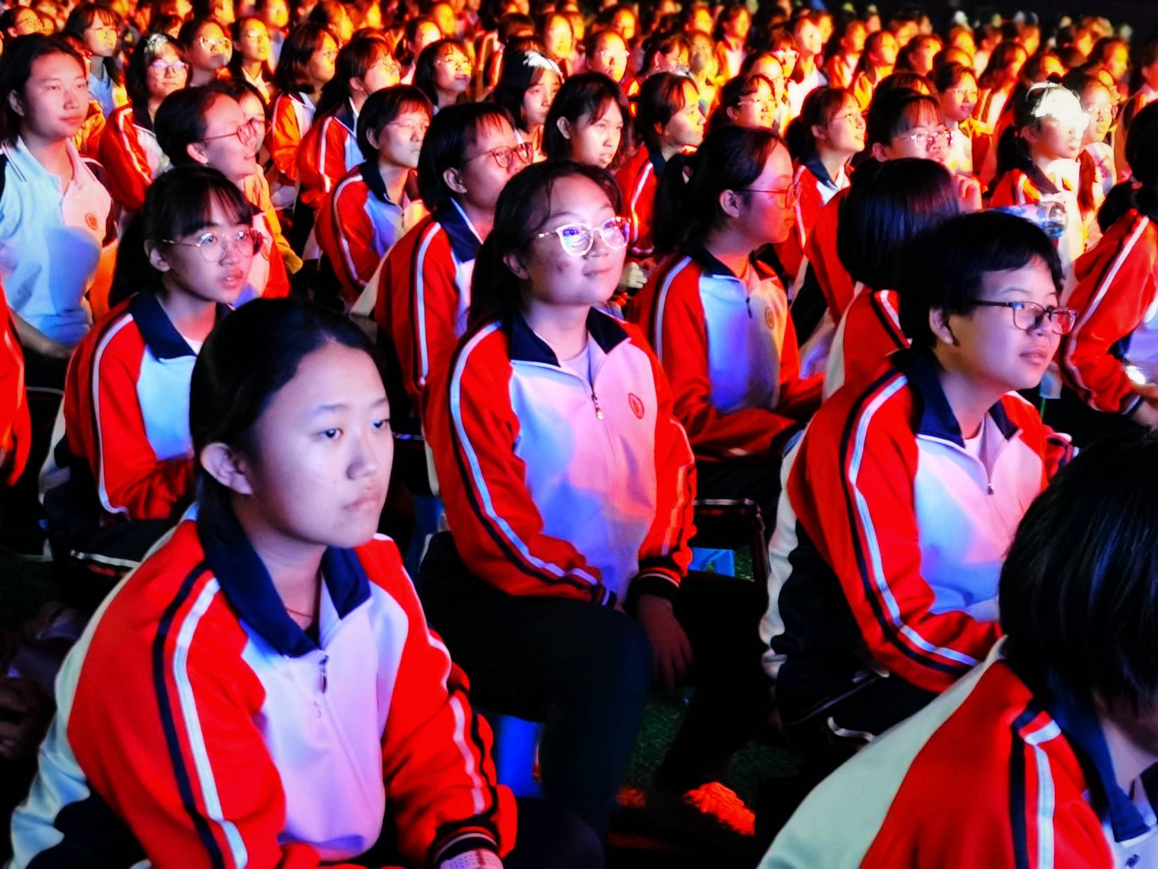 云南省红河州第一中学举行教师节公益专场音乐会插图