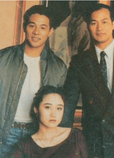 31年前他为娶利智“放弃原配”，31年后他又给了