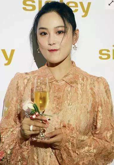 明星|张馨予发博晒美食，呼吁对女演员胖瘦不要太苛刻，你怎么看？