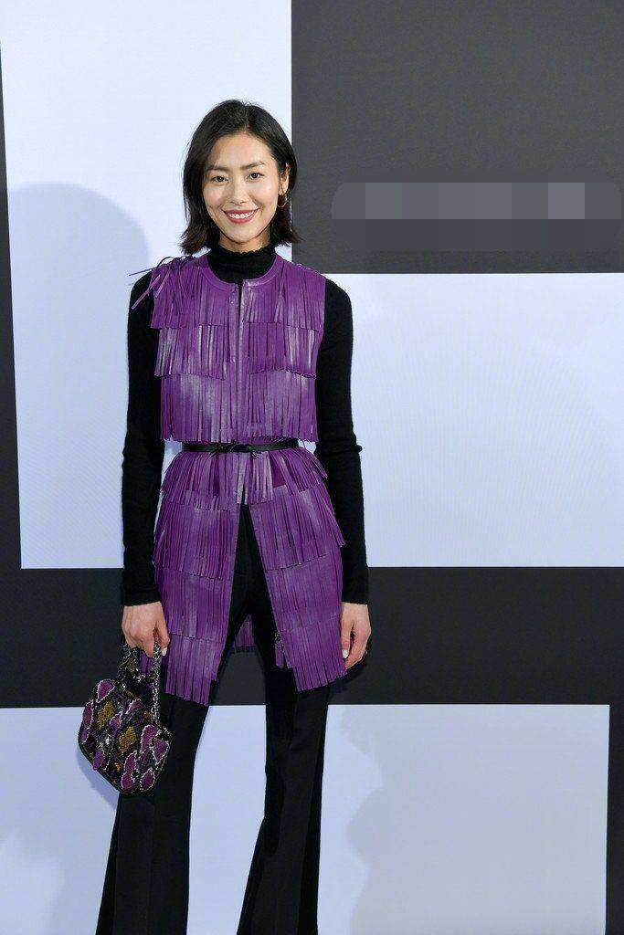 袁姗姗|Lisa没有刘海像变了一个人？辛芷蕾袁姗姗换发型更是堪比整容