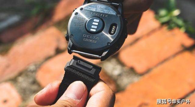 Garmin|佳明Garmin太阳能战术腕表开箱，军迷爱好者不容错过