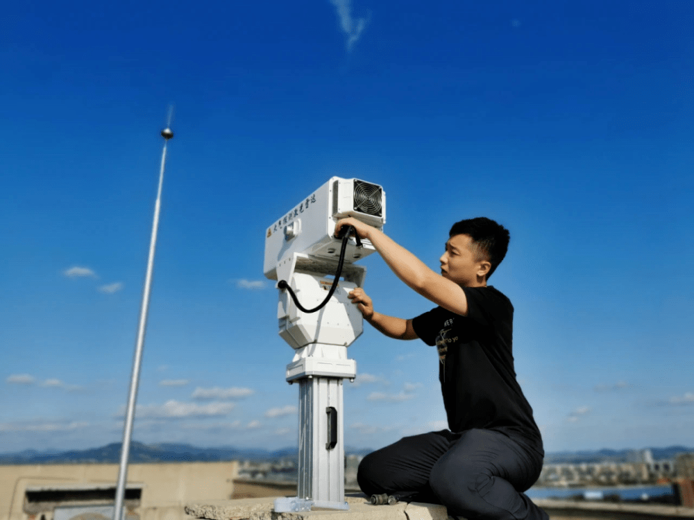 你见过吗？日照上空这条“绿色激光”！原来是做这个的……雷竞技【RAYBET】(图2)