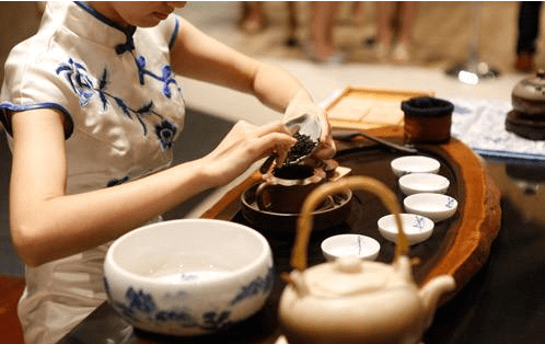 顾客|茶叶店少有顾客,却是一个暴利行业,为什么很少倒闭?内幕揭开!