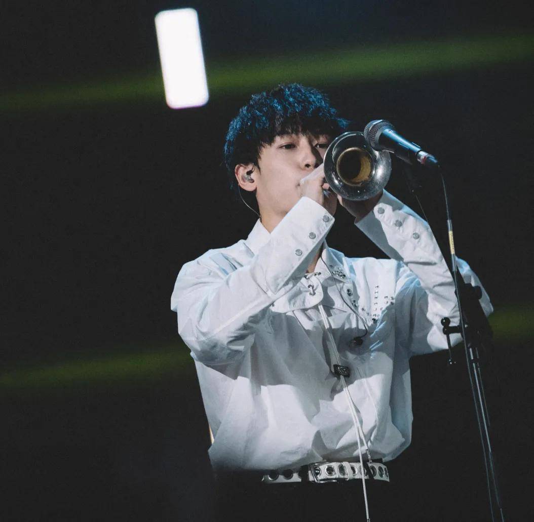 标准|原创央视搞选秀什么是标准偶像团体！