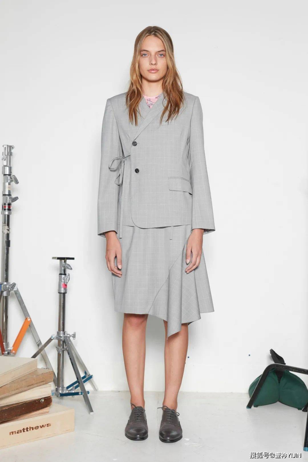 Xue|2021纽约时装周来啦！Xue Gao：是心动呀！睡衣+夹克就能快速完成今日穿搭