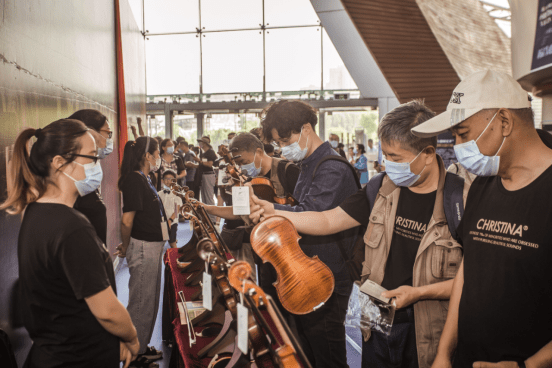 小提琴弦品牌排行_乐海匠心——打磨琴弦艺术做中国好弦品