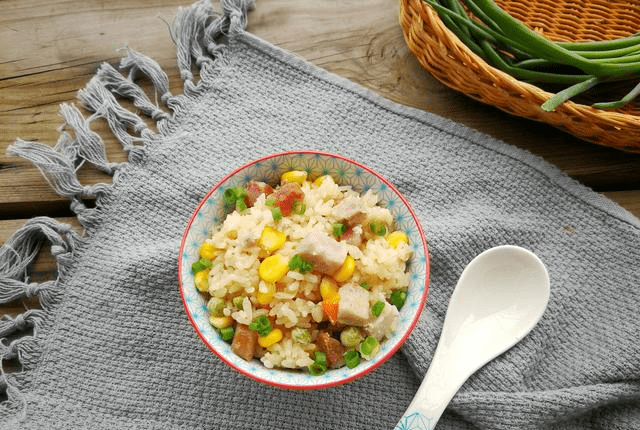 米饭怎么做好吃不用炒 259f9a91ecd44462a3fde628a9d534a9.png