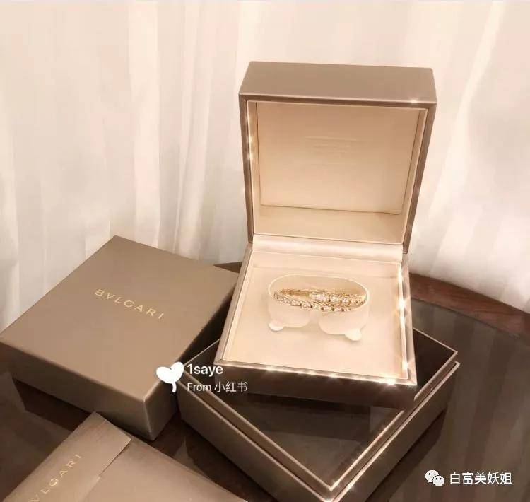 富二代|16岁收500w礼物,上海超级富二代名不虚传…