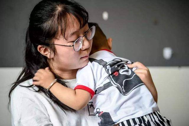 高龄生二胎,带给家庭往往不是幸福,更可能是大宝不幸的源头