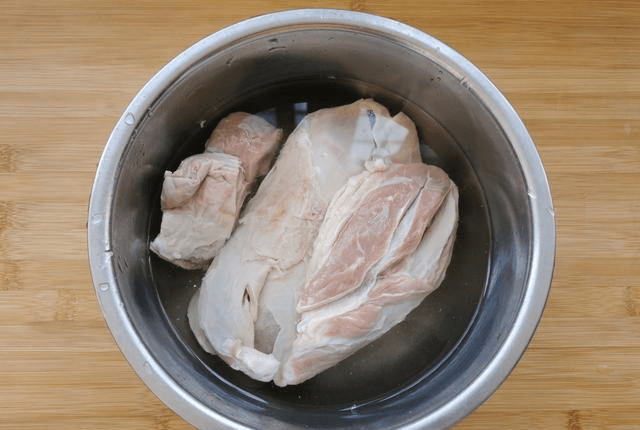 怎么把肉煮得软烂 adfa81ee1569464cba56bf116884971d.png