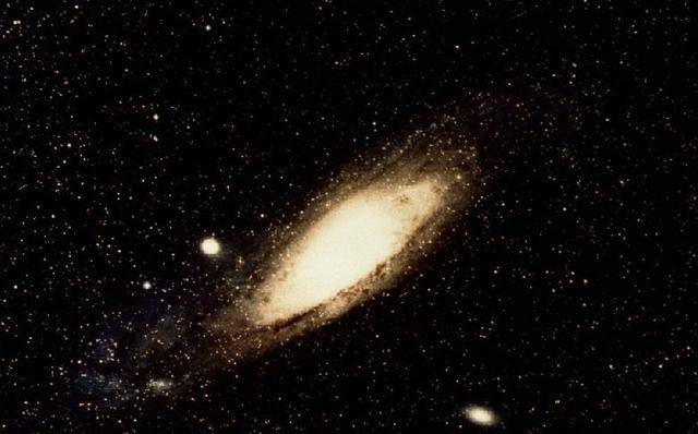 宇宙之神镜头 e95a850222884507995336e35beb2423.jpeg