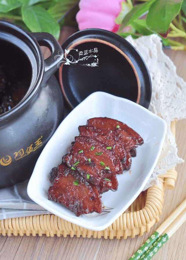 肉怎么做适合孕妇吃 6091c23cd9b147a29d342f26e912d958.png