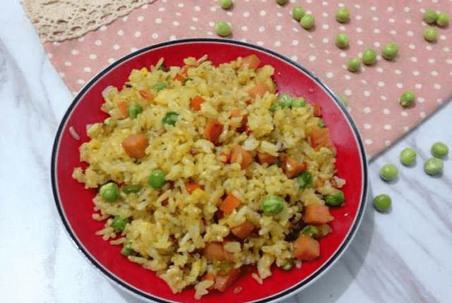 鸡蛋胡萝卜青豆炒饭 1b4af856ceeb4cc487ce5d8e182d900e.png